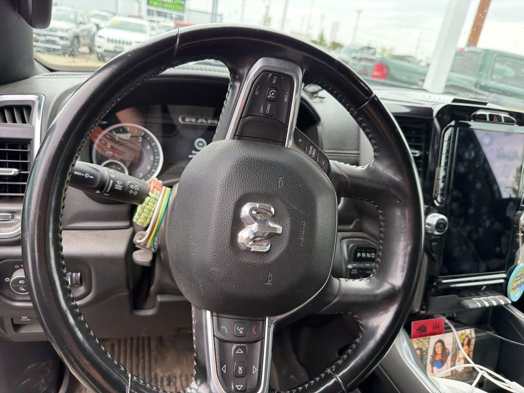 Used 2021 RAM 1500 Laramie w/ Sport Appearance Package AWD/4WD image 9