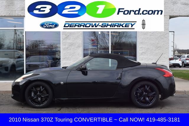 Used 2010 Nissan 370Z Touring w/ Sport Pkg image 2