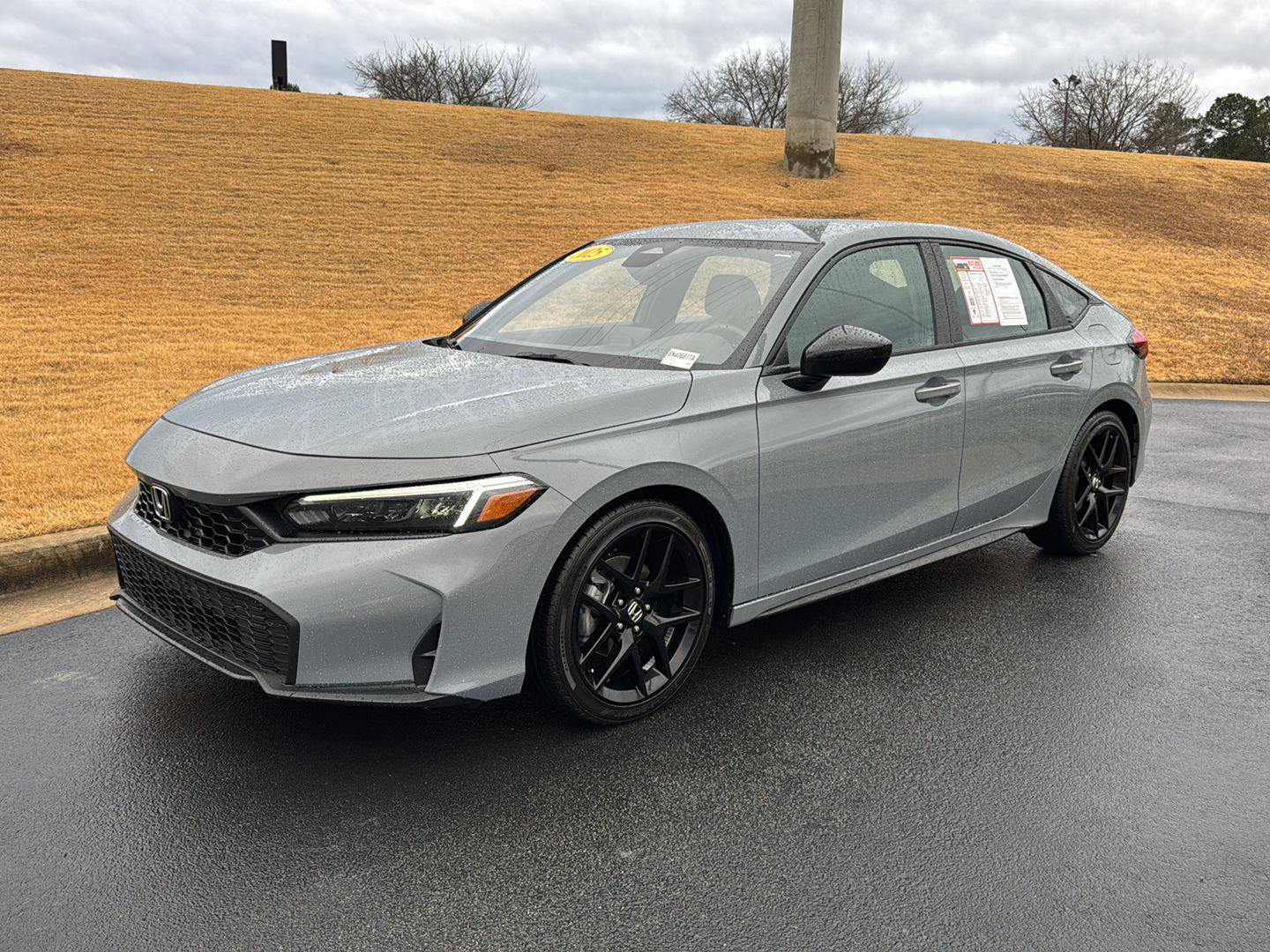 Used 2025 Honda Civic Sport image 2