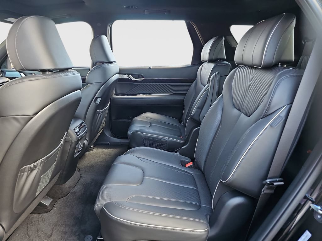 Used 2025 Hyundai Palisade Calligraphy FWD image 21