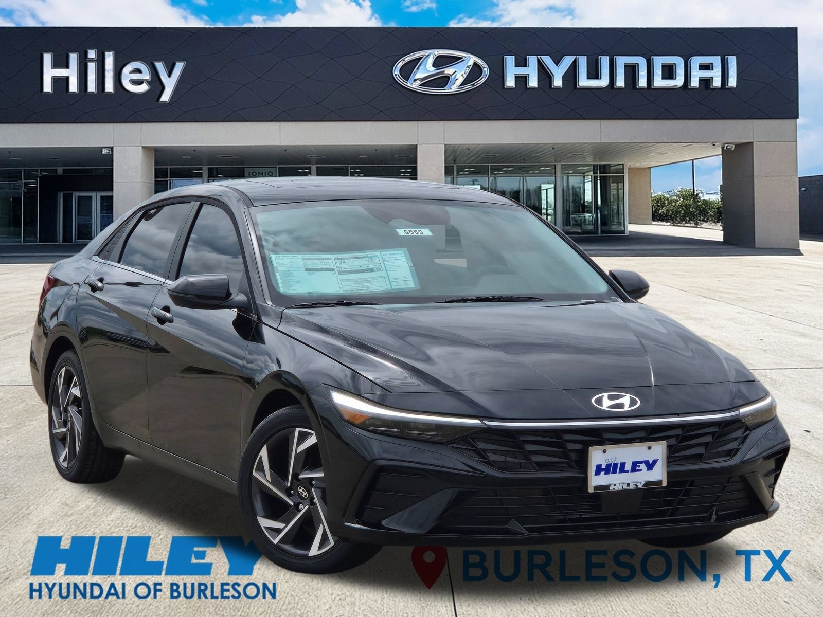 New 2026 Hyundai Elantra Limited FWD image 2