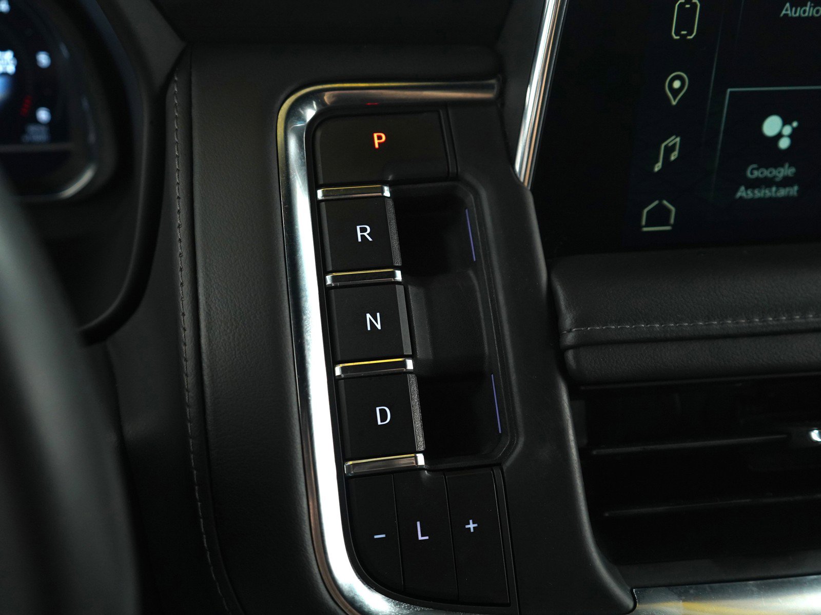 Used 2023 GMC Yukon SLE image 25