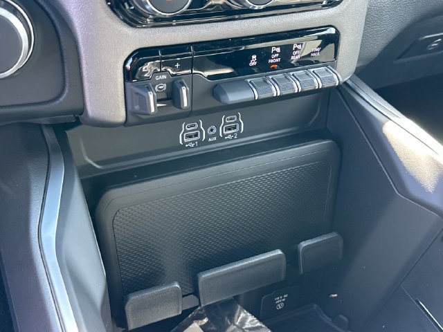 New 2027 RAM 1500 4x4 Crew Cab image 23