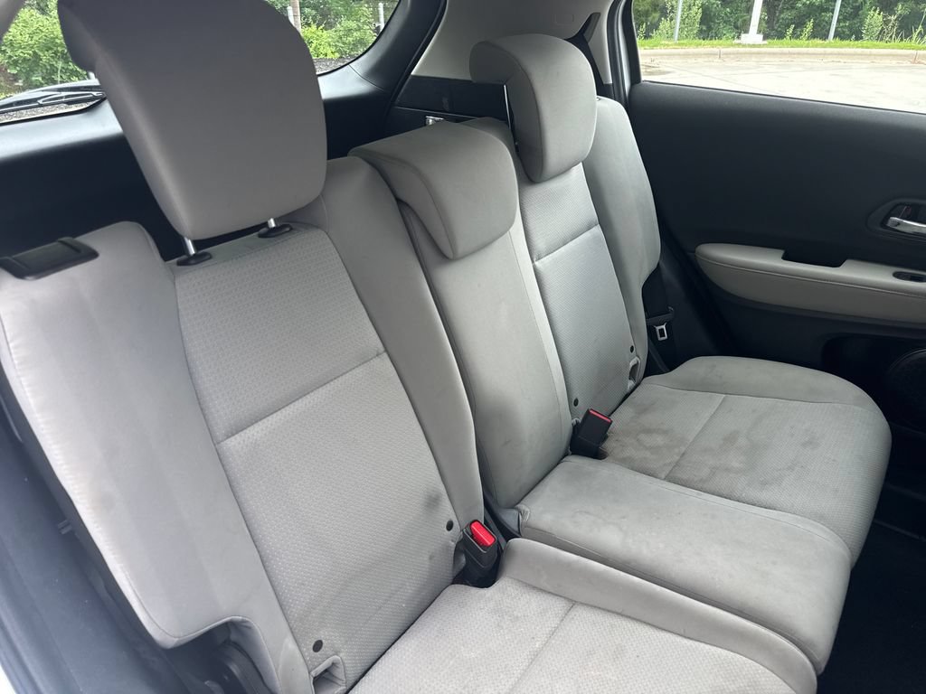 Used 2020 Honda HR-V LX image 33