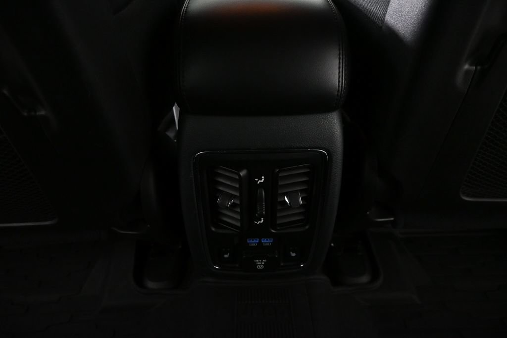 Used 2018 Jeep Grand Cherokee Limited RWD image 17