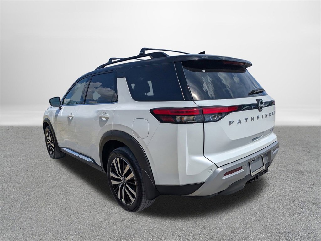 New 2025 Nissan Pathfinder Platinum image 5