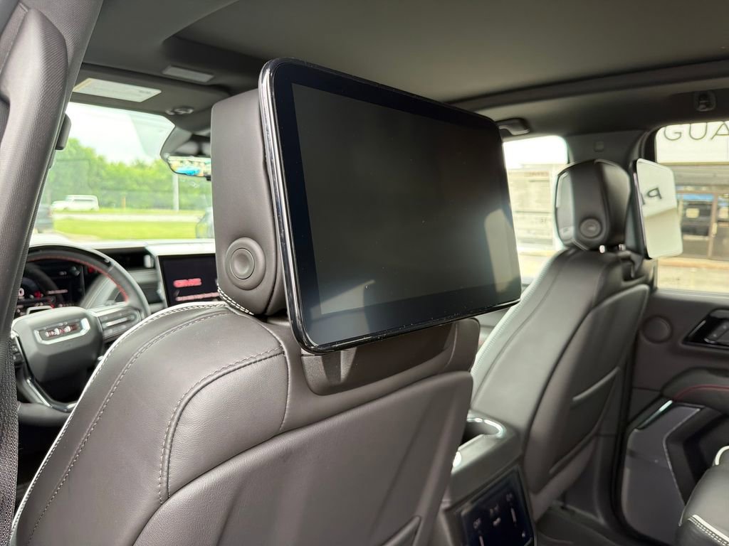 New 2026 GMC Yukon AT4 Ultimate AWD/4WD image 10