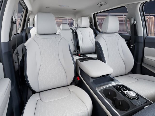 New 2026 Kia Carnival EX image 21