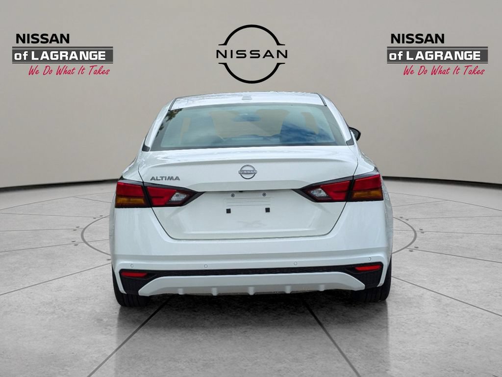 Used 2025 Nissan Altima 2.5 S FWD image 7