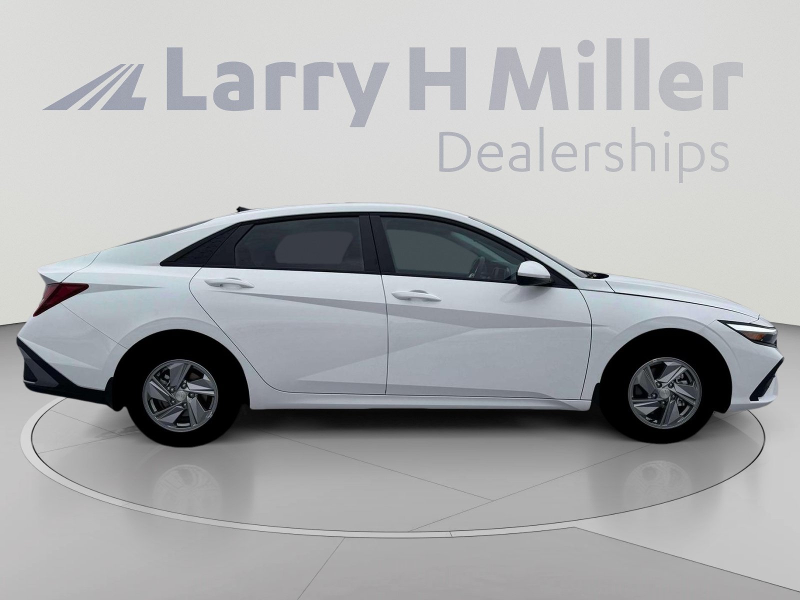 New 2026 Hyundai Elantra SE FWD image 9