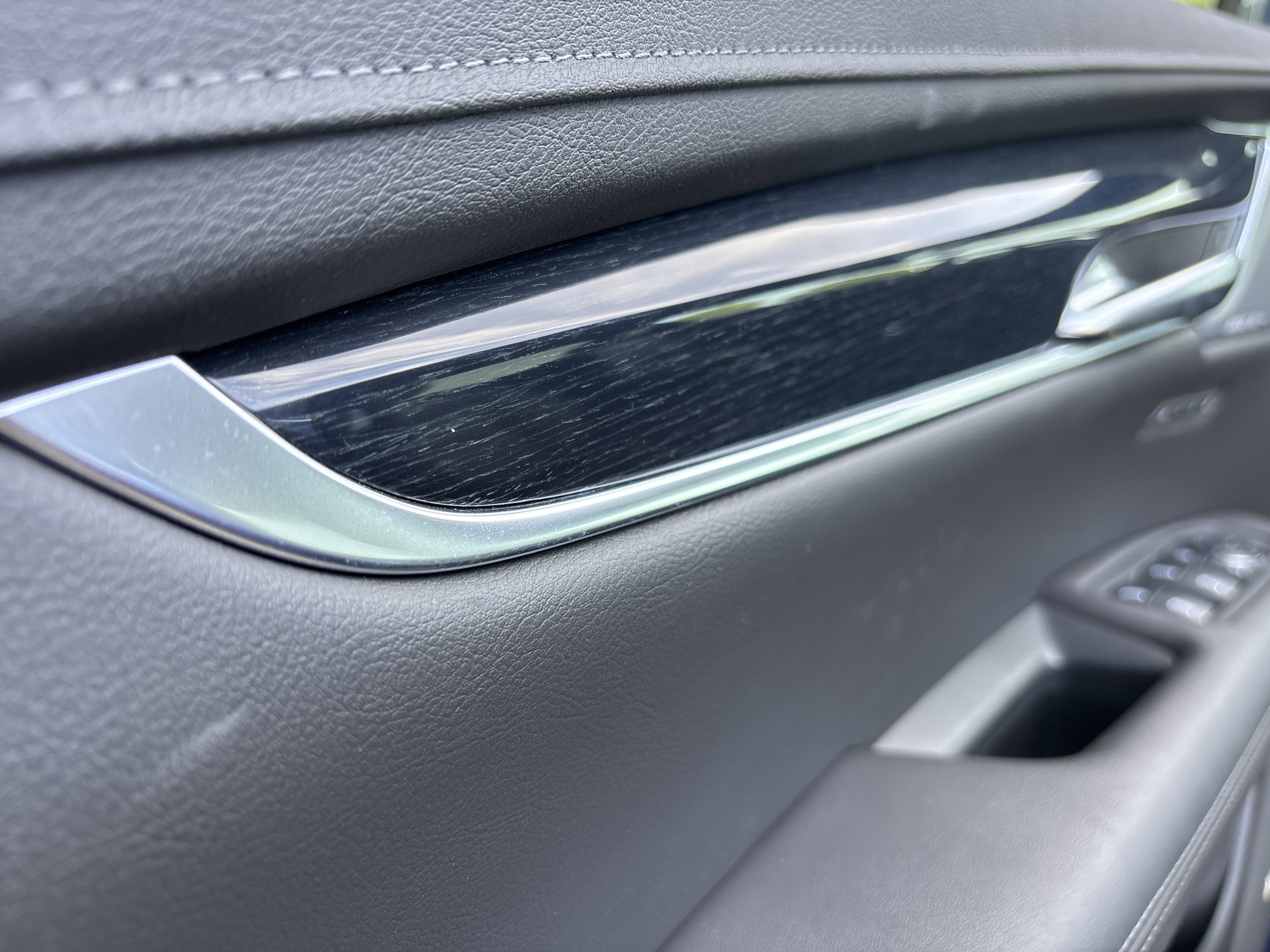 Used 2025 Cadillac XT5 Premium Luxury image 23