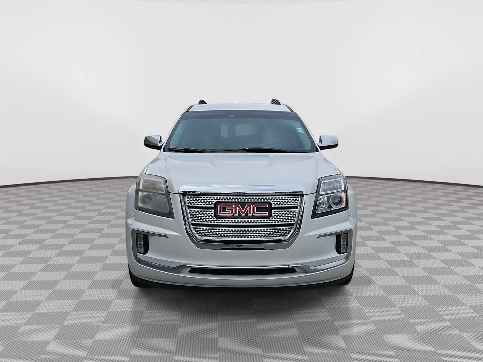Used 2017 GMC Terrain Denali image 3
