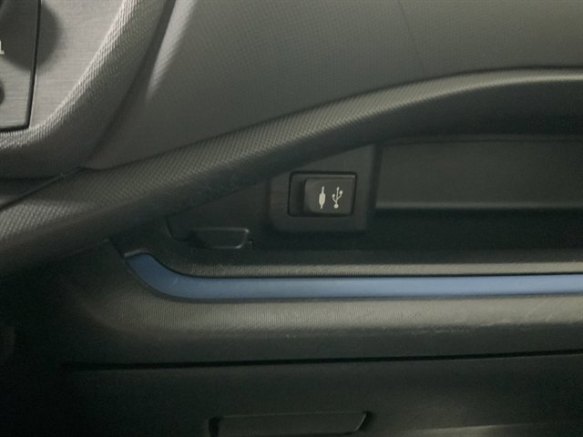 Used 2013 Toyota Prius C Three FWD image 32