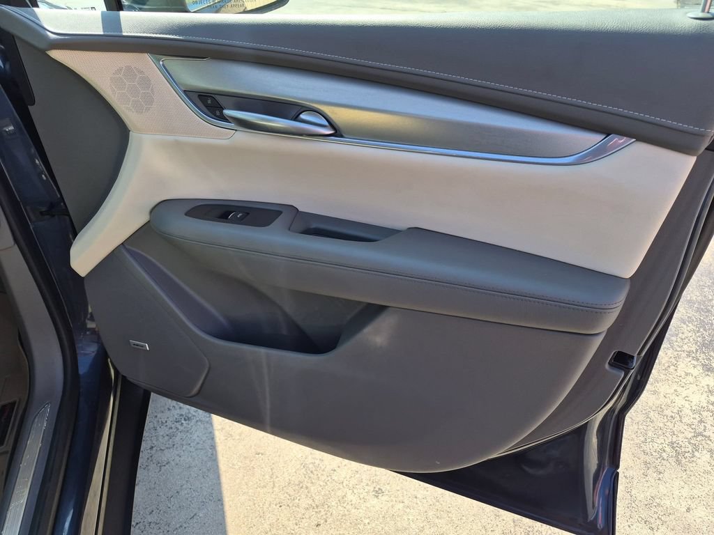 Used 2019 Cadillac XT5 Premium Luxury FWD image 26