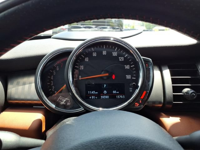 Used 2019 MINI Cooper S w/ Driver Assistance Package FWD image 23