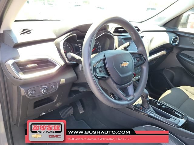 Used 2023 Chevrolet TrailBlazer LT FWD image 18