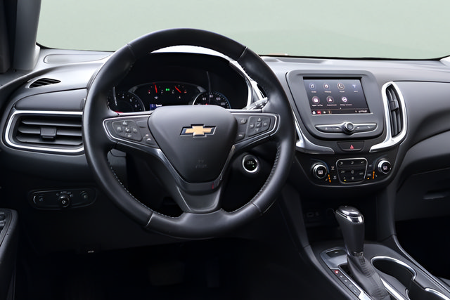 Used 2020 Chevrolet Equinox LT AWD/4WD image 20