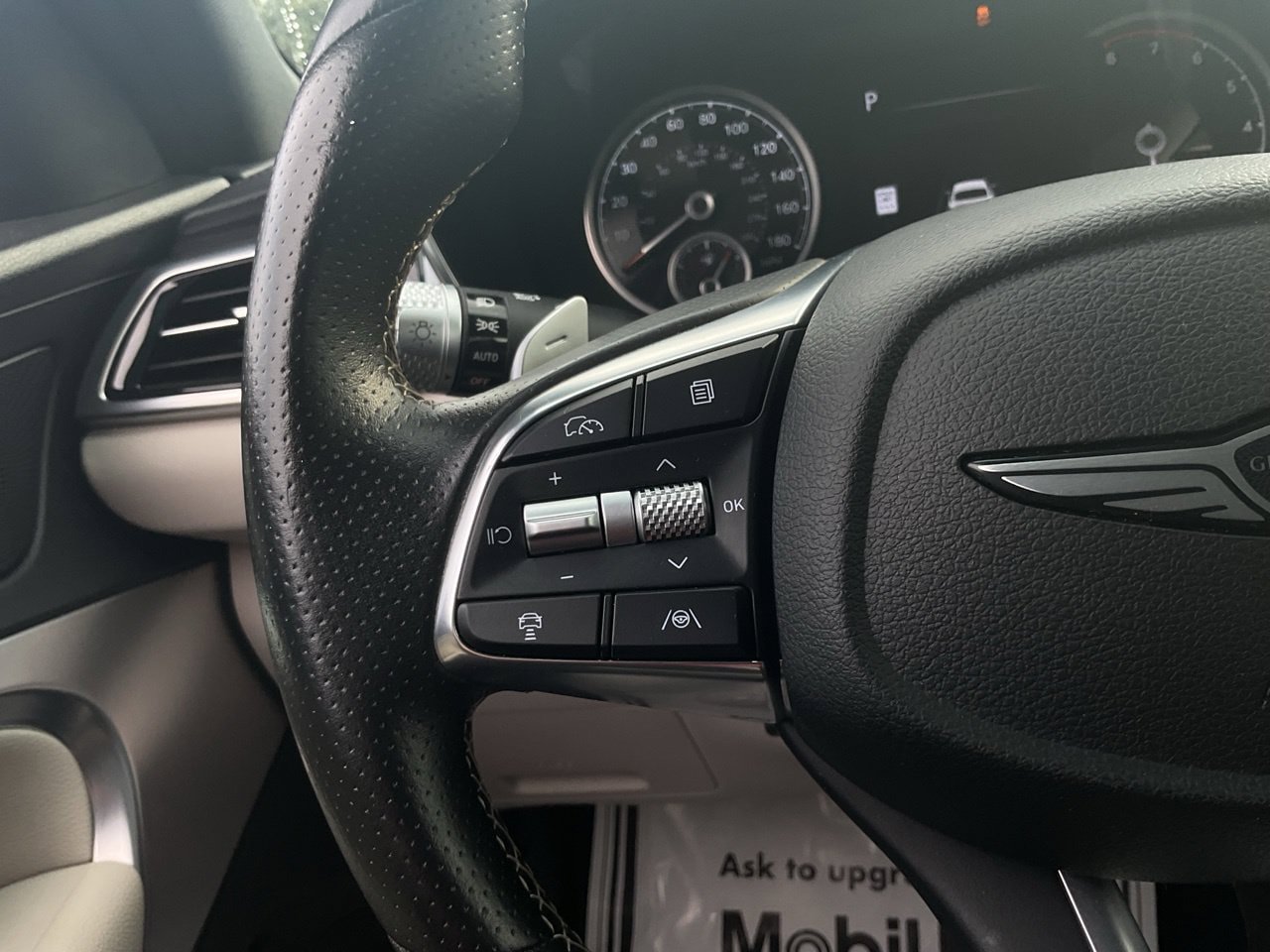 Used 2025 Genesis G70 2.5T RWD image 35