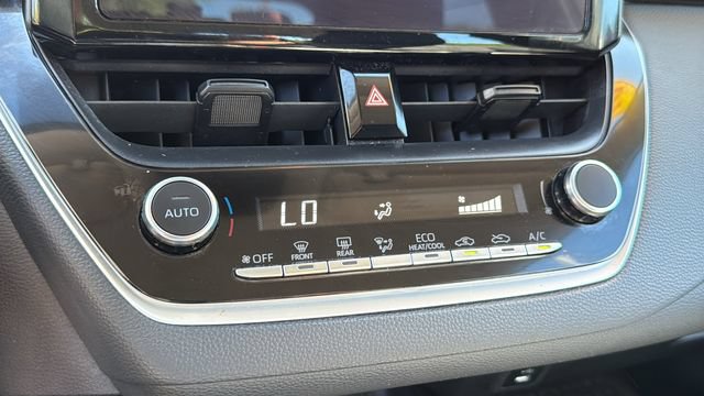 Used 2023 Toyota Corolla LE w/ Carpet Mat Package (TMS) FWD image 19