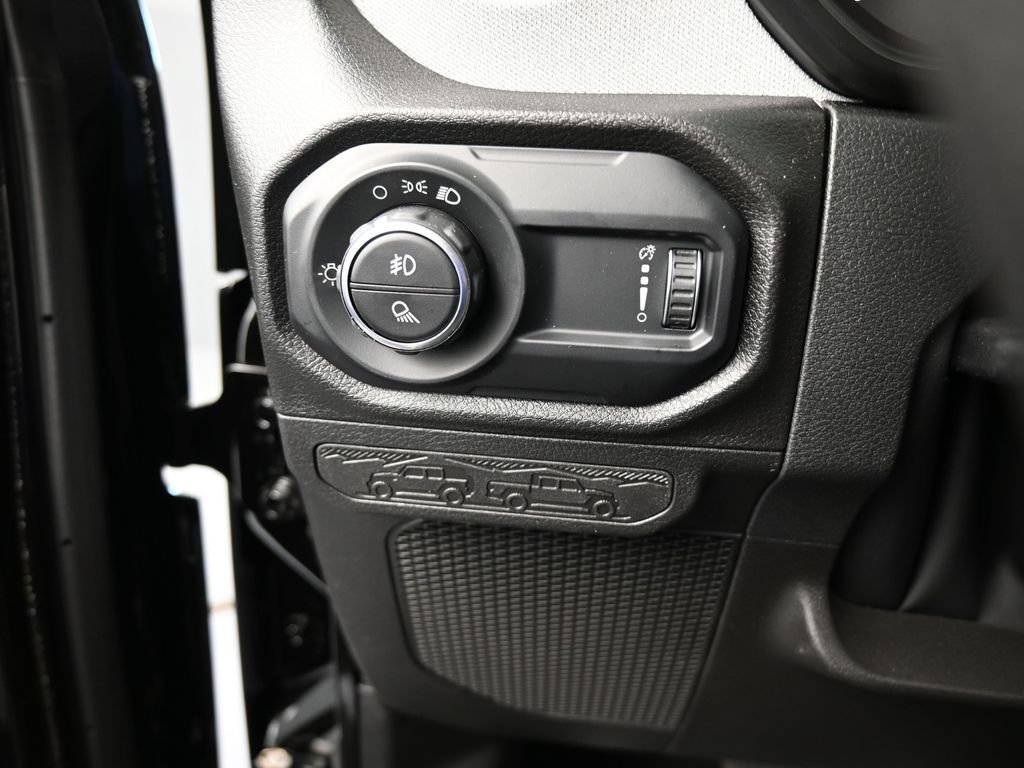 New 2026 Jeep Gladiator Sport AWD/4WD image 24