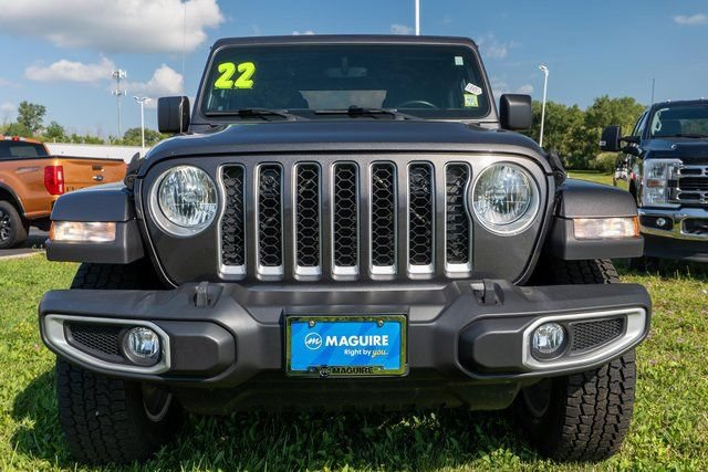 Used 2022 Jeep Gladiator Overland w/ Cold Weather Group AWD/4WD image 3