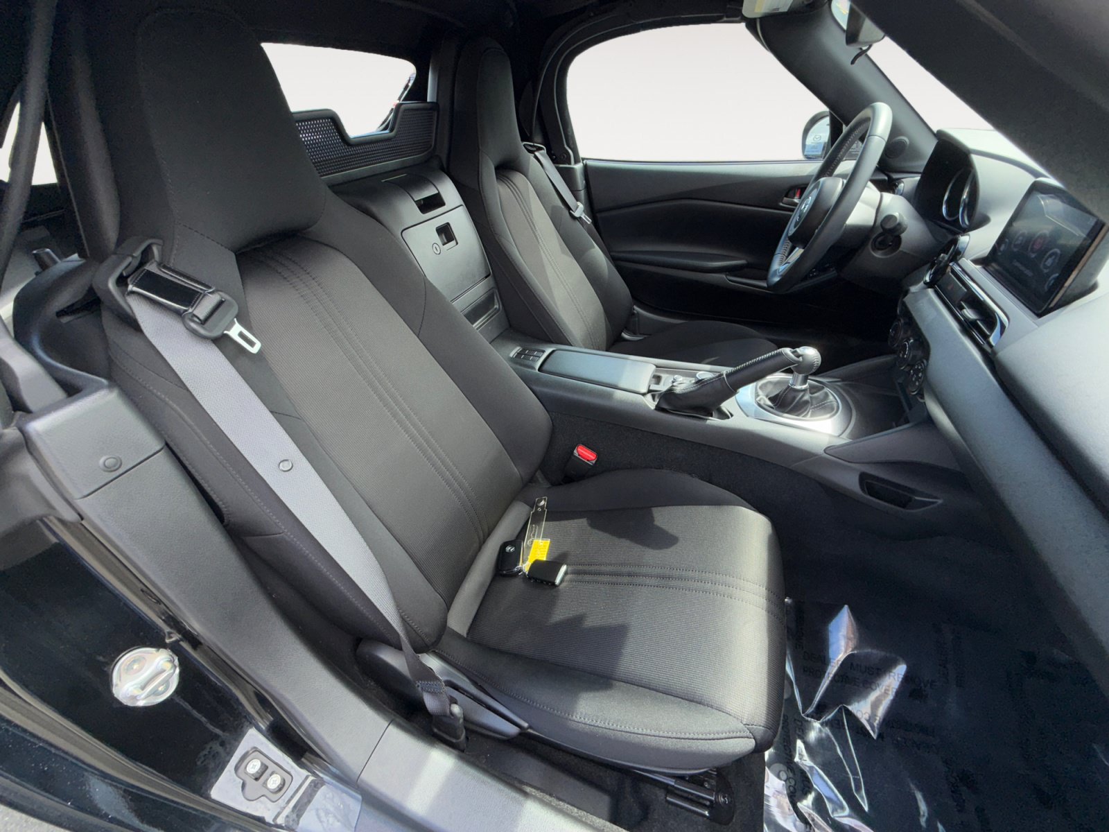 Used 2022 MAZDA MX-5 Miata Sport RWD image 17