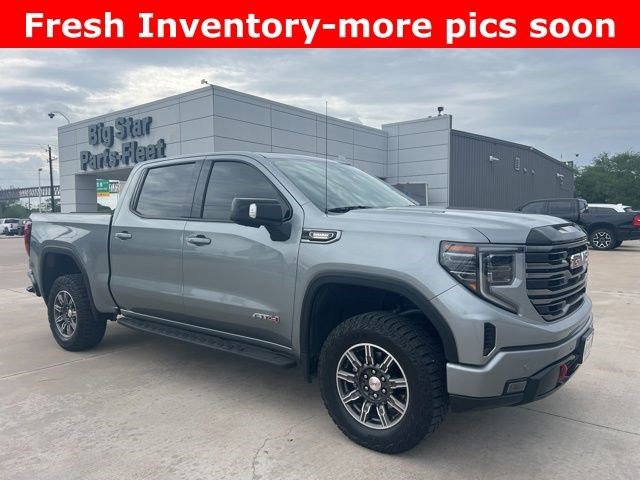 Used 2025 GMC Sierra 1500 AT4 w/ AT4 Premium Package image 3