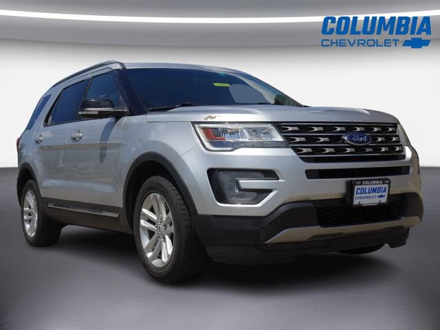 Used 2016 Ford Explorer XLT FWD image 1
