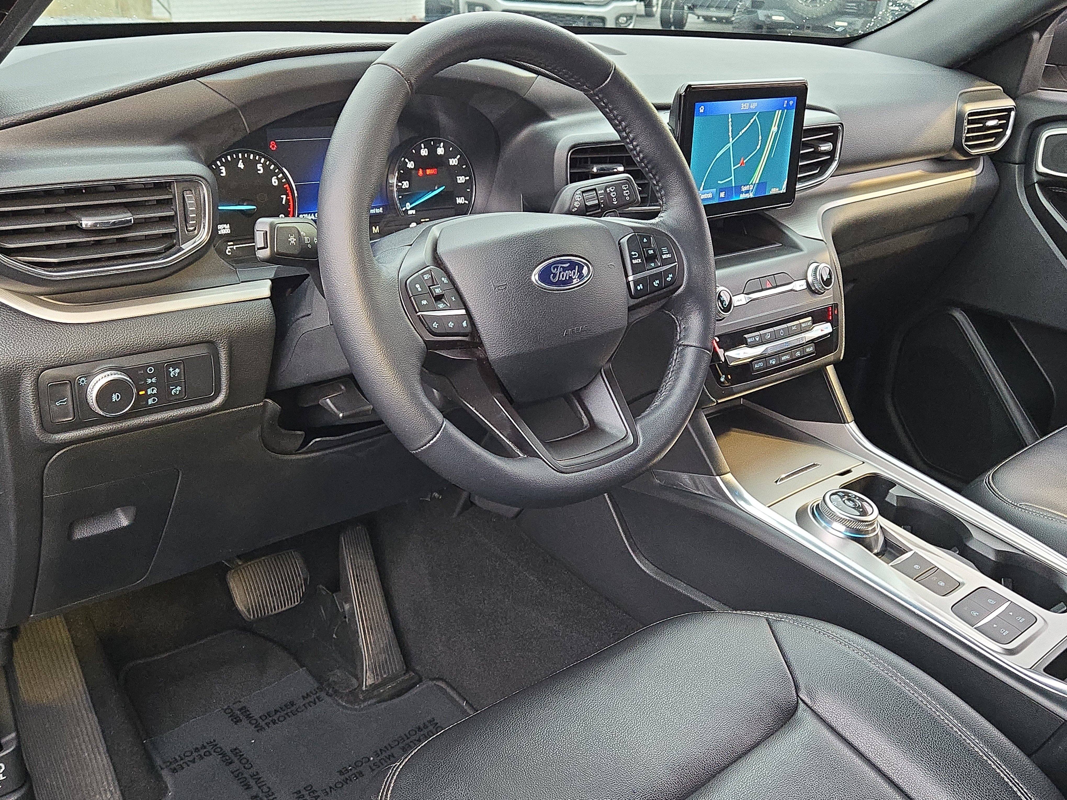 Used 2020 Ford Explorer XLT w/ Equipment Group 202A image 24