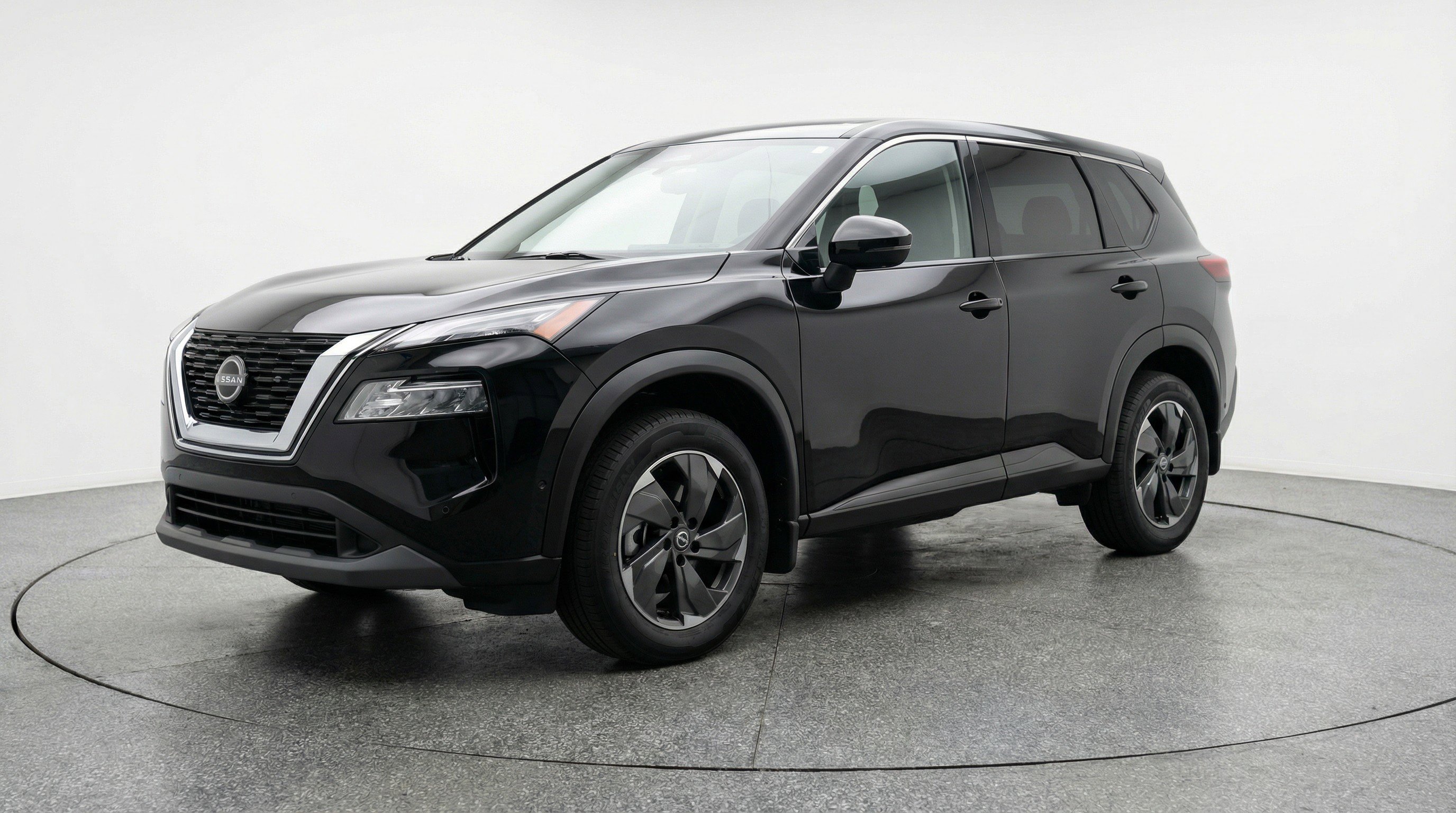 Used 2025 Nissan Rogue SV AWD/4WD image 3