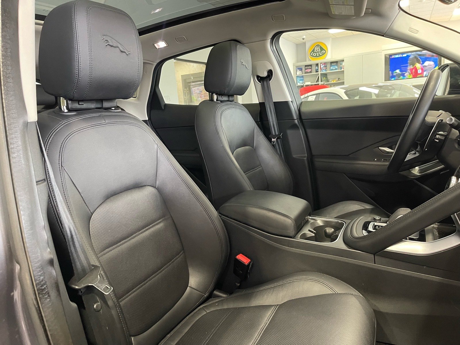 Used 2021 Jaguar E-PACE SE AWD/4WD image 40