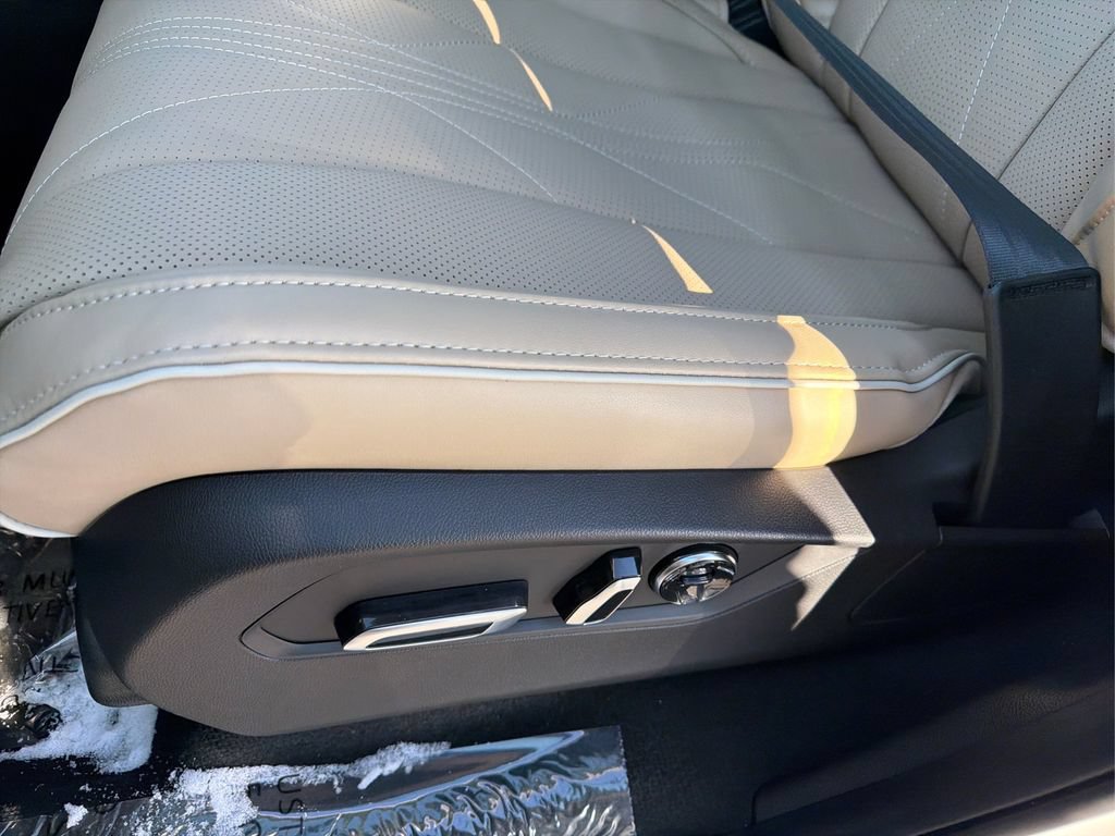 New 2026 Acura MDX w/ Advance Package AWD/4WD image 17