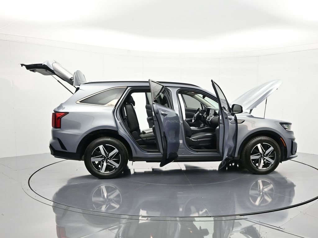 Used 2021 Kia Sorento S image 48