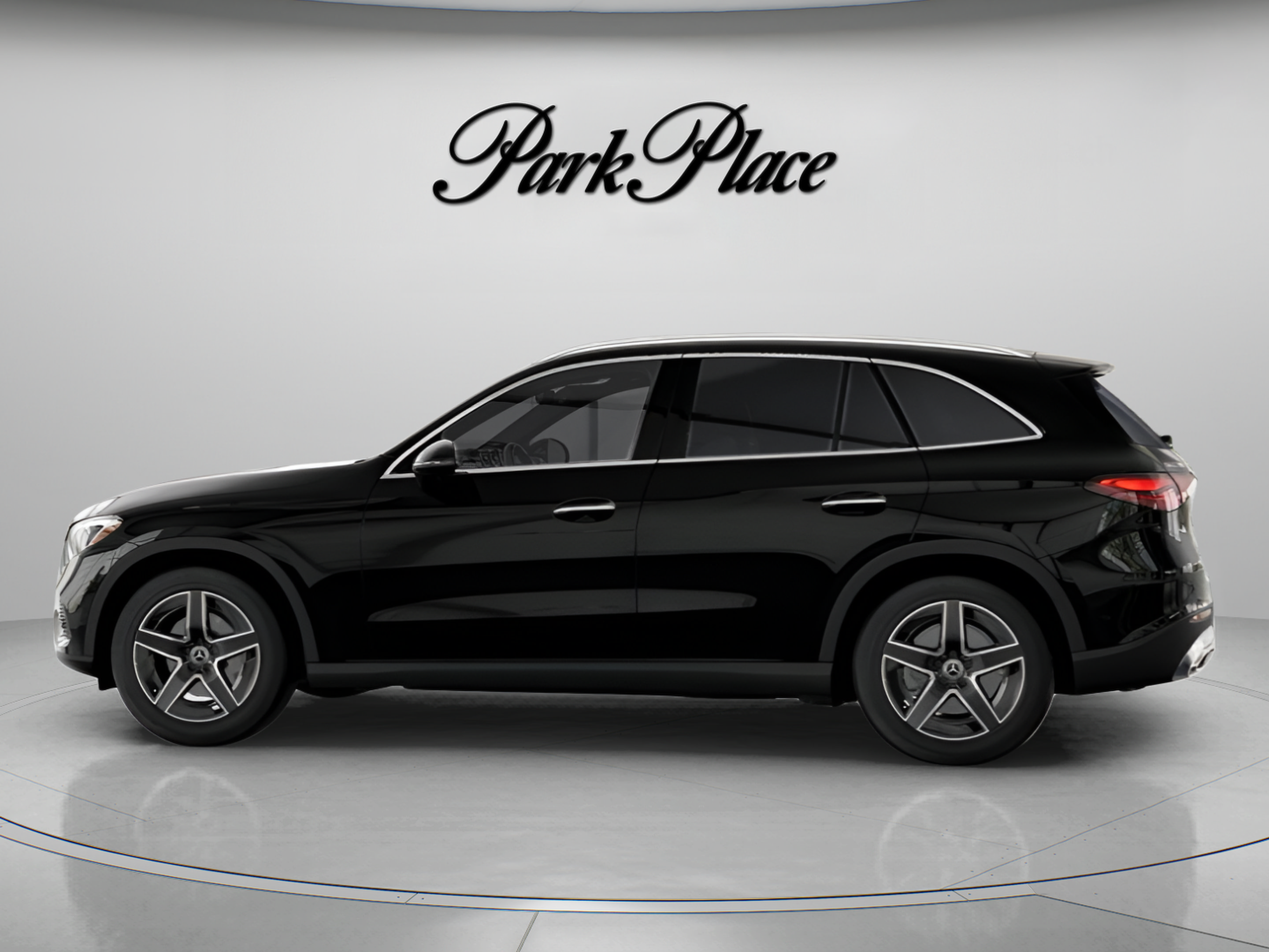 Used 2026 Mercedes-Benz GLC 300 4MATIC image 8