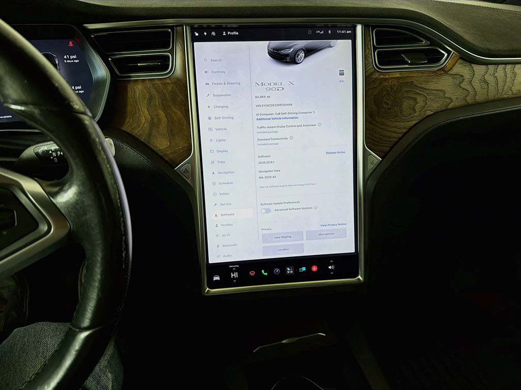 Used 2017 Tesla Model X 90D AWD/4WD image 41