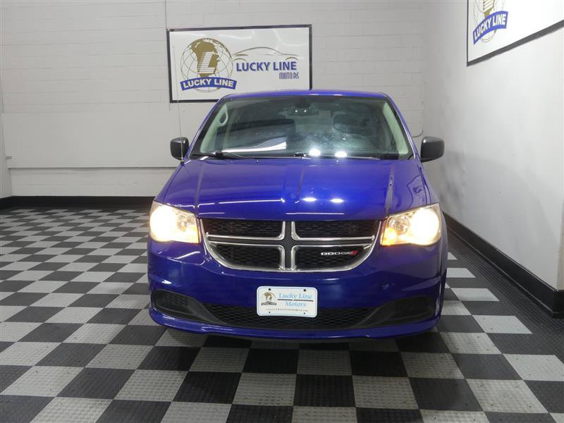Used 2019 Dodge Grand Caravan SE w/ UConnect Hands-Free Group FWD image 2