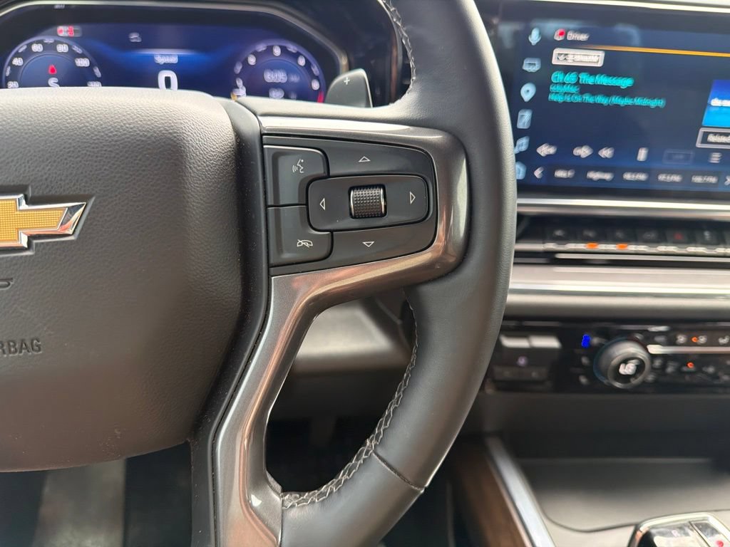 Used 2025 Chevrolet Silverado 1500 High Country w/ High Country Premium Package AWD/4WD image 50