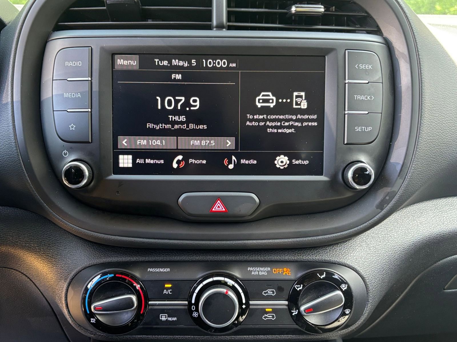 Used 2025 Kia Soul LX w/ LX Technology Package FWD image 20
