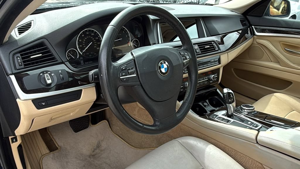 Used 2014 BMW 528i Sedan RWD image 25