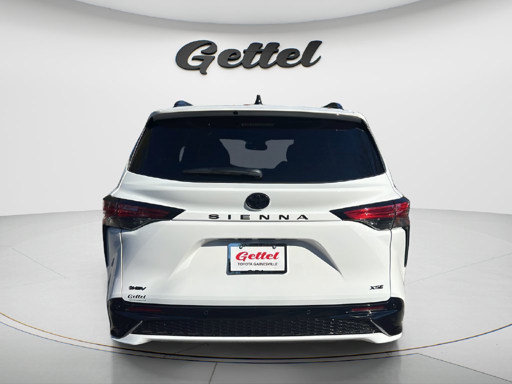 New 2026 Toyota Sienna XSE FWD image 6
