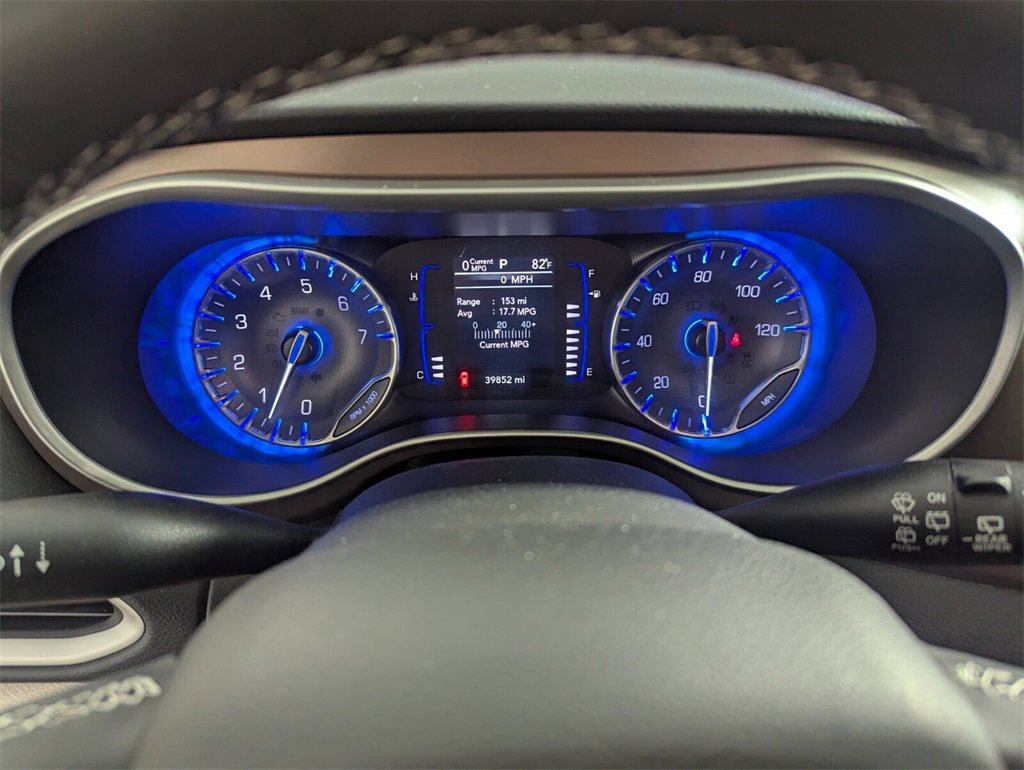 Used 2023 Chrysler Voyager LX image 23