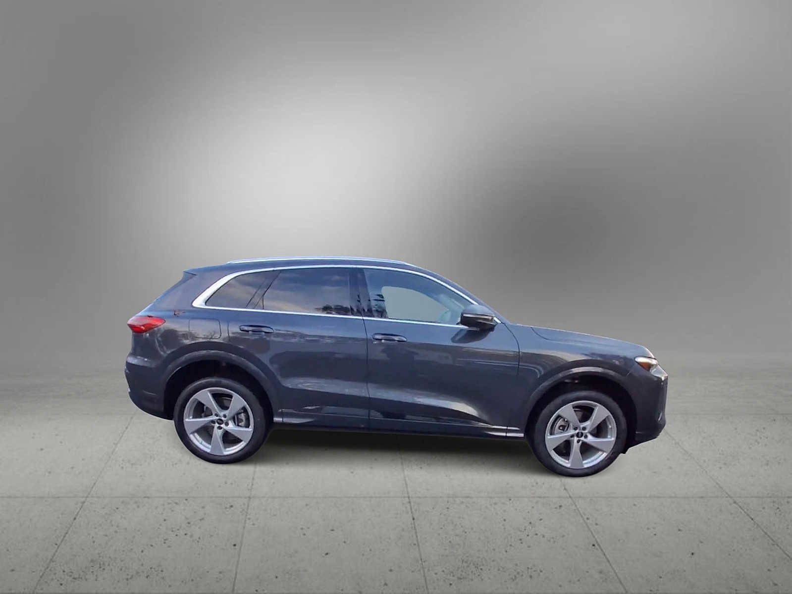 New 2025 Audi Q5 Premium Plus image 9