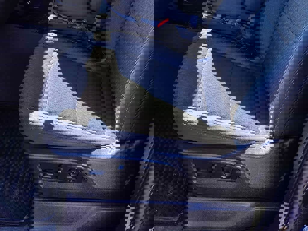 Used 2022 Chevrolet Silverado 1500 LT image 21