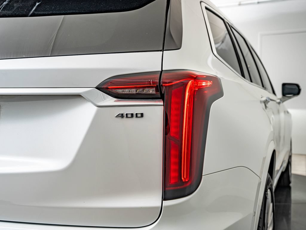 Used 2025 Cadillac XT6 Premium Luxury w/ Technology Package AWD/4WD image 15