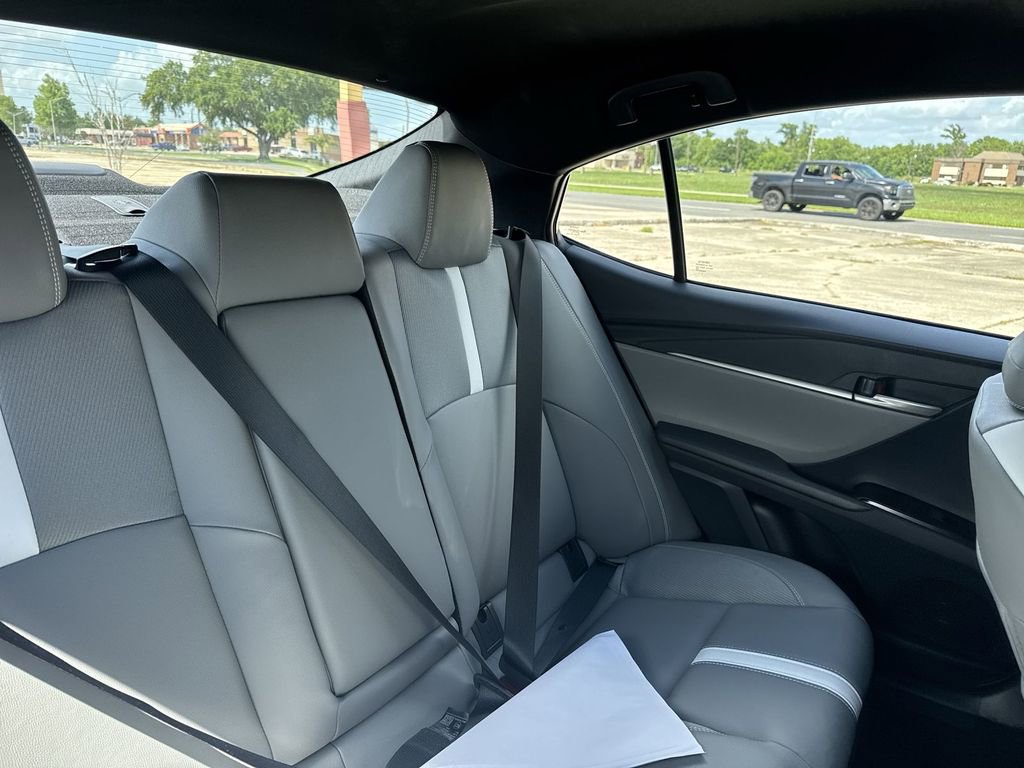 New 2026 Toyota Camry SE FWD image 33