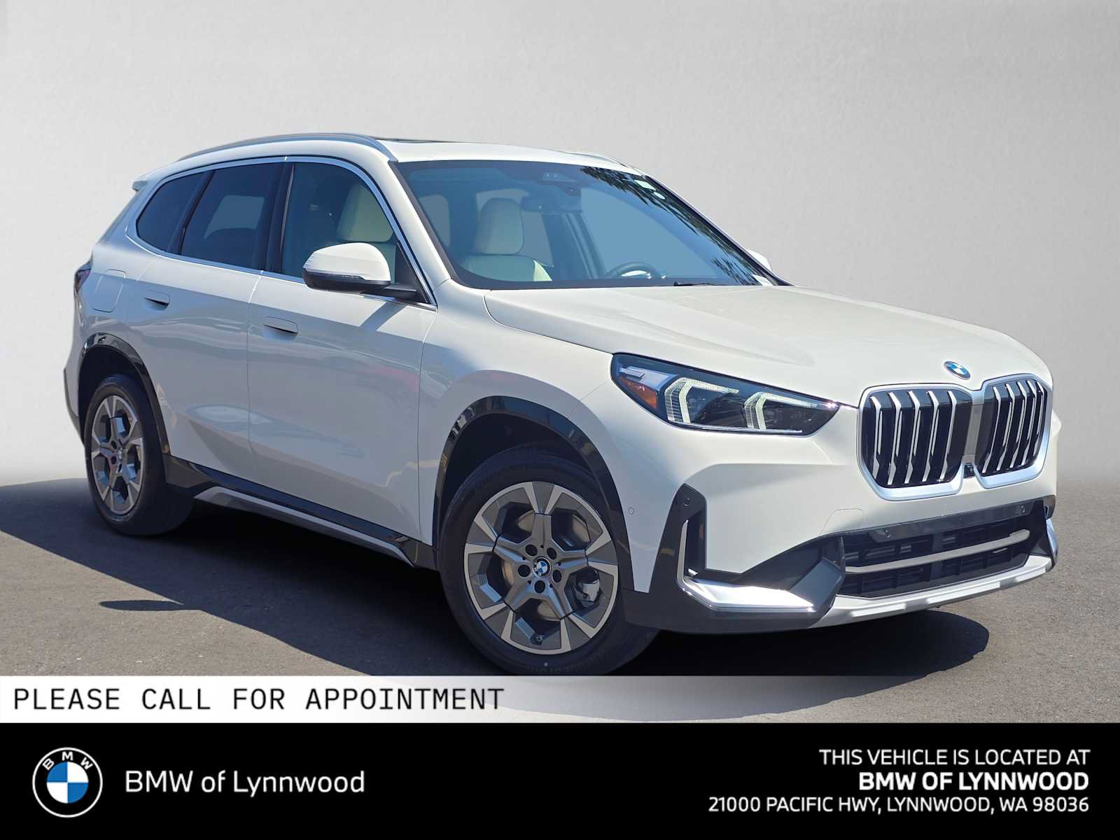 New 2026 BMW X1 xDrive28i w/ Technology Package AWD/4WD image 1