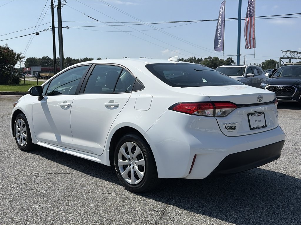 Used 2024 Toyota Corolla LE FWD image 3