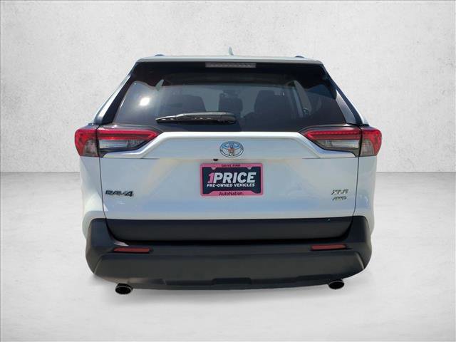 Used 2020 Toyota RAV4 XLE AWD/4WD image 7