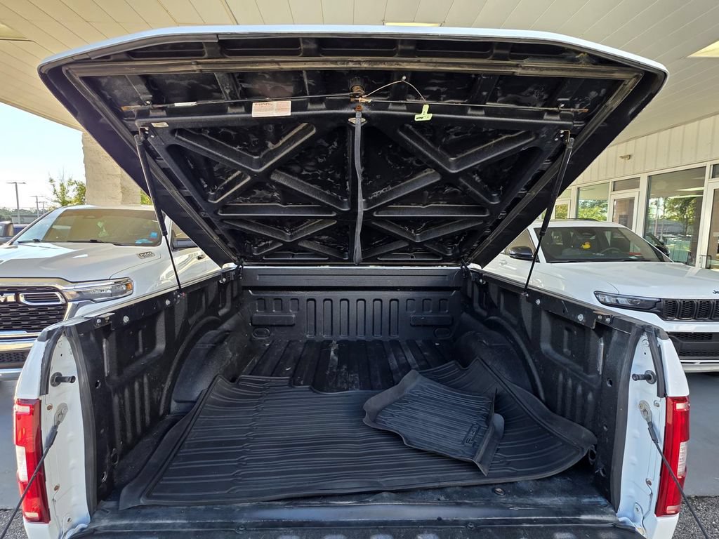 Used 2019 Ford F150 XLT w/ Equipment Group 302A Luxury AWD/4WD image 12