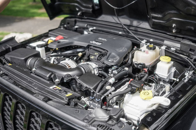 Used 2021 Jeep Gladiator Sport AWD/4WD image 15
